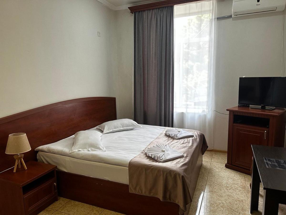 Sweet Home Hotel Meghri 외부 사진